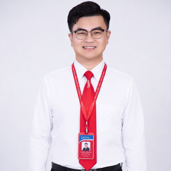 Cô Trần Thị Phương Thư