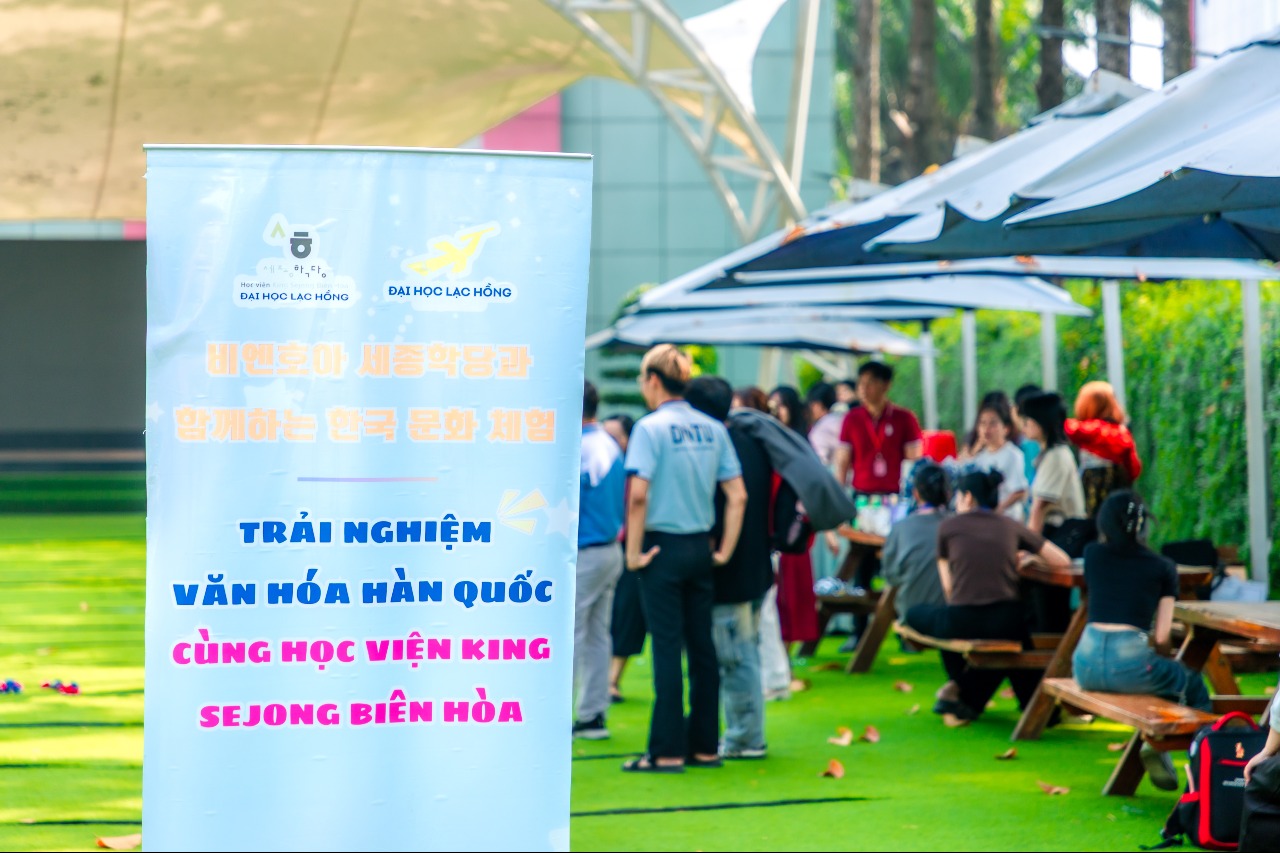 TRẢI NGHIỆM VĂN HÓA HÀN QUỐC: HÀNH TRÌNH KẾT NỐI VÀ LAN TỎA GIÁ TRỊ VĂN HÓA TẠI DNTU