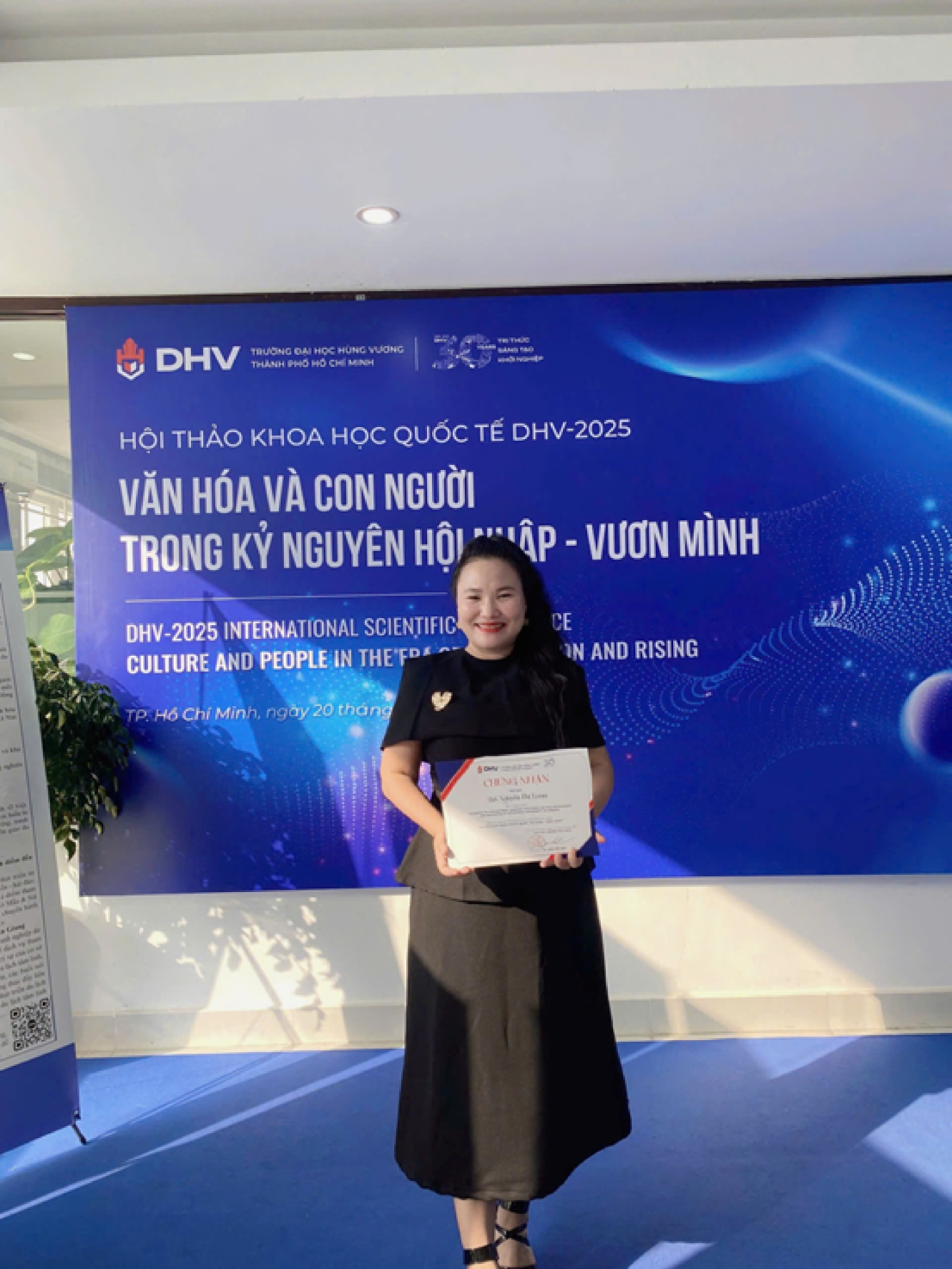 GIẢNG VIÊN KHOA NGOẠI NGỮ DNTU THAM DỰ VÀ BÁO CÁO TẠI HỘI THẢO KHOA HỌC QUỐC TẾ DHV-2025