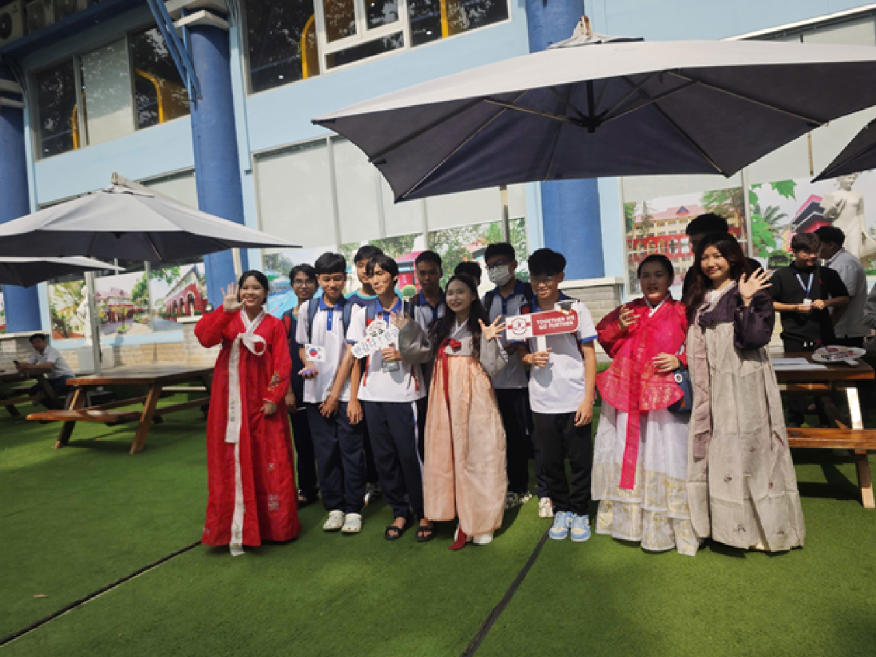 KHOA NGOẠI NGỮ DNTU ĐẨY MẠNH HƯỚNG NGHIỆP THÔNG QUA TRẢI NGHIỆM THỰC TẾ TẠI MINI OPEN DAY