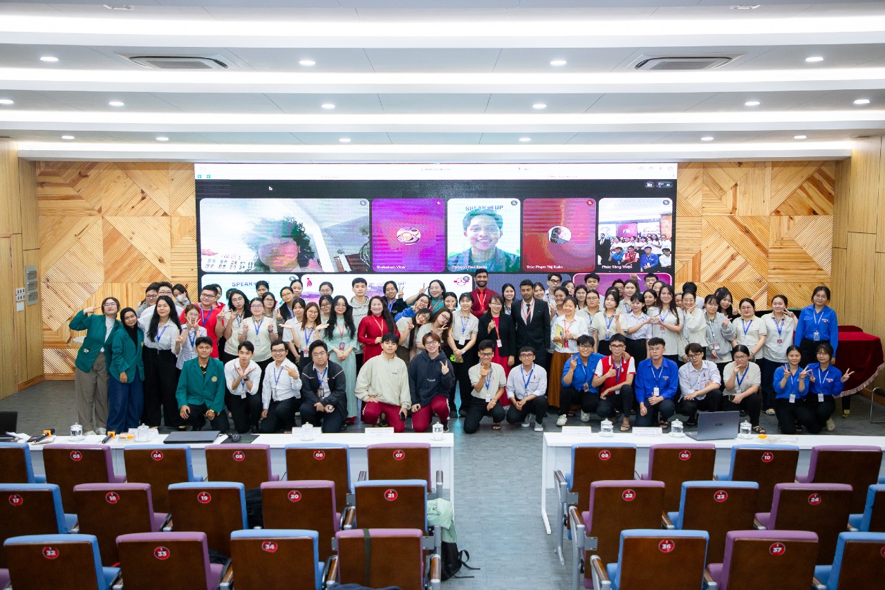 BÁN KẾT "SPEAK UP 2026": NHỮNG "TIẾNG NÓI" ĐẦY KHÁT VỌNG VÌ MỘT TƯƠNG LAI BỀN VỮNG