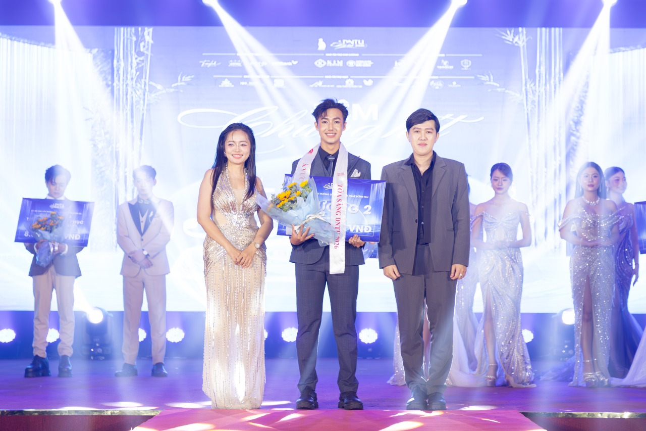 PHẠM NGỌC ANH KHA – SỨC HÚT ĐỘC BẢN CỦA "NAM THẦN" TRUYỀN CẢM HỨNG