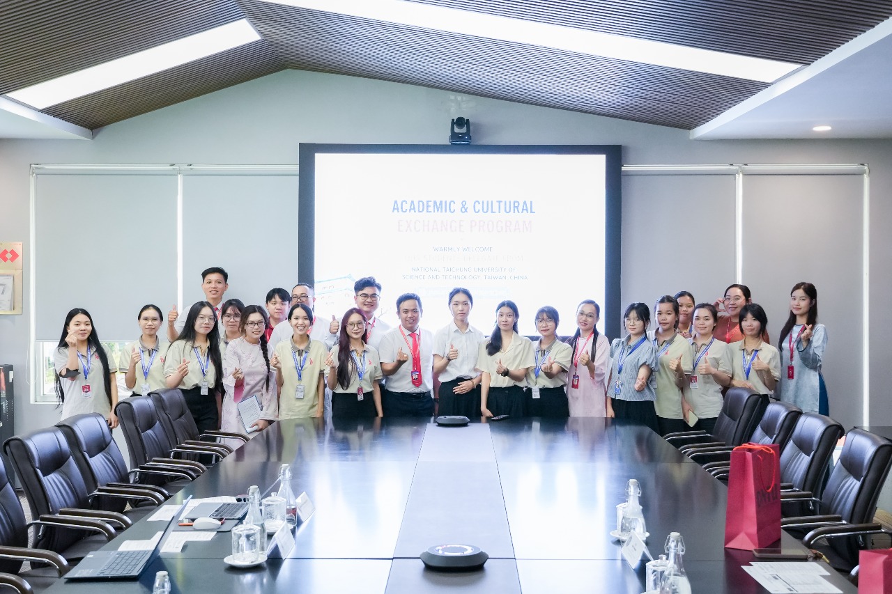 STRENGTHENING INTERNATIONAL COOPERATION: DNTU LAUNCHES 2026 ACADEMIC EXCHANGE PROGRAM WITH NTCUST